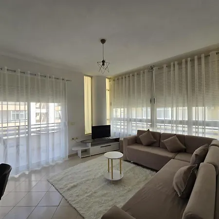 C'E Casa Holiday Apartment Vlore Near The Sea, Netflix, Parking, Balcony, Fast Wi-Fi Exterior photo