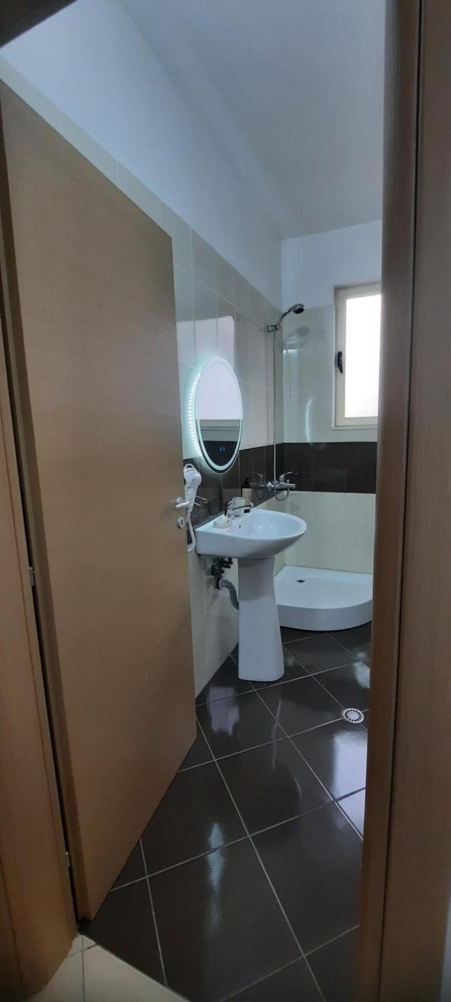 Appartement C'e Casa Near The Sea, Netflix, Parking, Balcony, Fast Wi-fi Vlorë