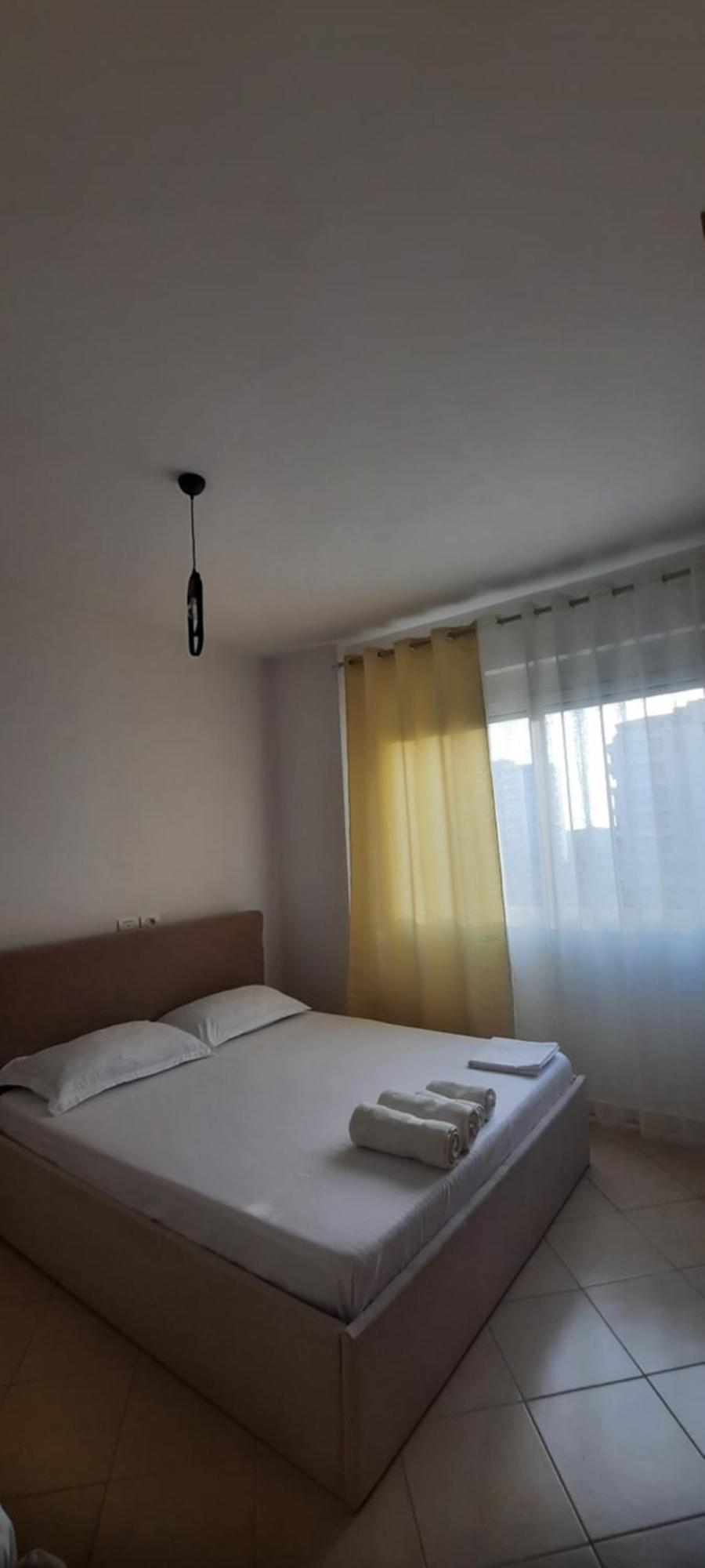 C'e Casa Near The Sea, Netflix, Parking, Balcony, Fast Wi-fi Vlorë