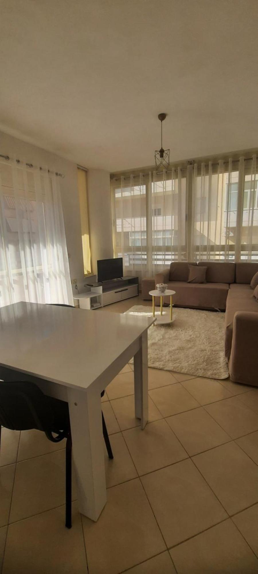 C'e Casa Near The Sea, Netflix, Parking, Balcony, Fast Wi-fi *