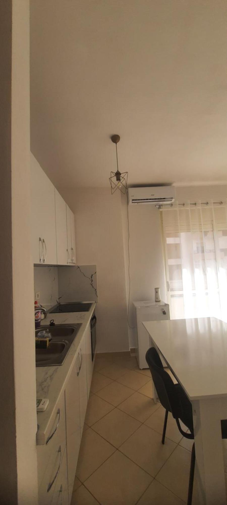 C'e Casa Near The Sea, Netflix, Parking, Balcony, Fast Wi-fi Appartement Vlorë